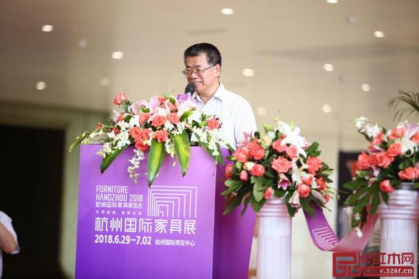 中國建筑材料流通協會會長秦占學