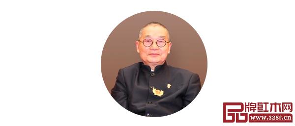 中國新中式文化研究院院長、中國高等教育家具設計專業(yè)創(chuàng)始人、全聯(lián)民間文物藝術品商會藝術紅木家具專業(yè)委員會專家顧問胡景初 中國新中式文化研究院院長、中國高等教育家具設計專業(yè)創(chuàng)始人、全聯(lián)民間文物藝術品商會藝術紅木家具專業(yè)委員會專家顧問胡景初
