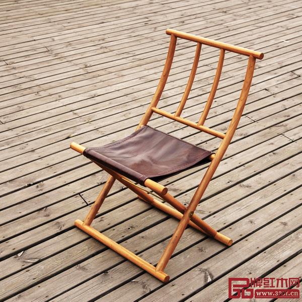 新中式的創(chuàng)新設(shè)計沒有一定的標(biāo)準(zhǔn),好用的家具,顧客愿意掏錢買單的家具就是標(biāo)準(zhǔn)。( 圖|濟(jì)南天地儒風(fēng)明式家具設(shè)計研究所盧克巖) 新中式的創(chuàng)新設(shè)計沒有一定的標(biāo)準(zhǔn),好用的家具,顧客愿意掏錢買單的家具就是標(biāo)準(zhǔn)。( 圖|濟(jì)南天地儒風(fēng)明式家具設(shè)計研究所盧克巖)