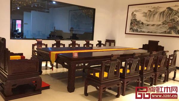 香港美聯(lián)紅木臨沂藝術(shù)館館藏的藝術(shù)紅木家具臻品工藝精湛 香港美聯(lián)紅木臨沂藝術(shù)館館藏的藝術(shù)紅木家具臻品工藝精湛