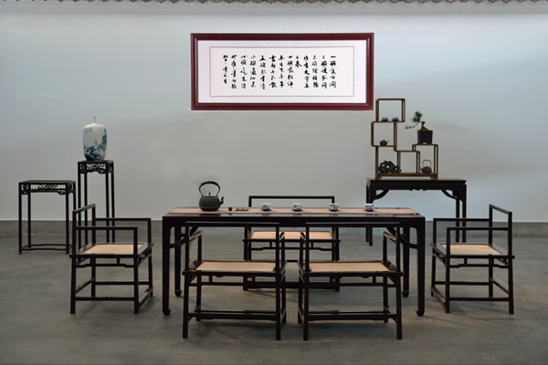 志成紅木“耕梨”新中式產品《七碗茶臺》榮耀入駐2018天津夏季達沃斯論壇現(xiàn)場 志成紅木“耕梨”新中式產品《七碗茶臺》榮耀入駐2018天津夏季達沃斯論壇現(xiàn)場
