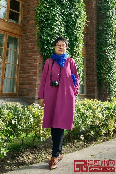 全聯民間文物藝術品商會藝術紅木家具專委會專家顧問、華南農業大學研究生導師郭瓊