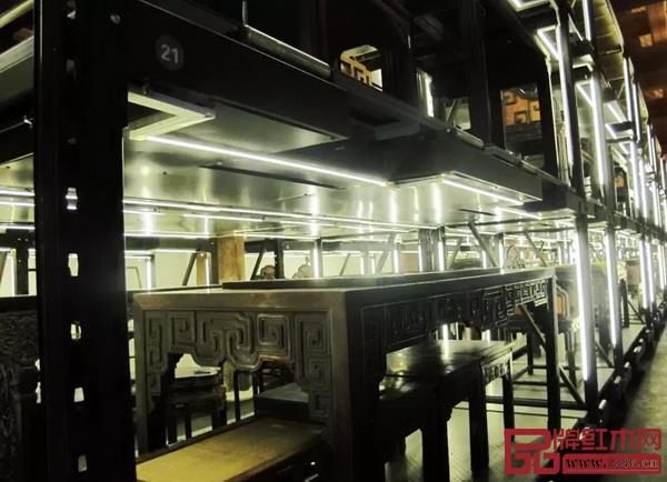 故宮明清家具館首創“倉儲式”陳列 故宮明清家具館首創“倉儲式”陳列