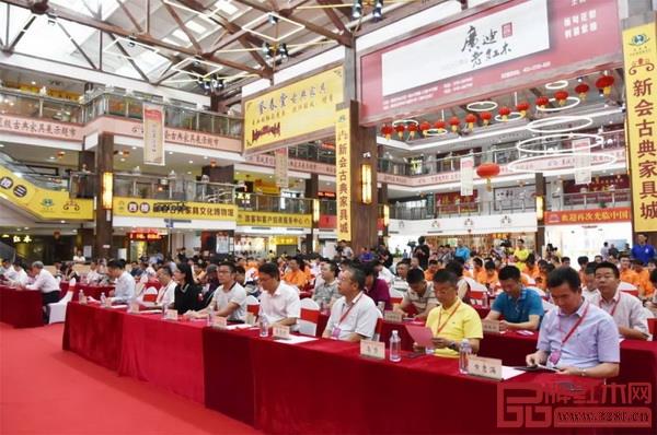 2018年中國技能大賽全國家具制作職業技能競賽廣東新會賽區選拔賽在新會古典家具城開賽 2018年中國技能大賽全國家具制作職業技能競賽廣東新會賽區選拔賽在新會古典家具城開賽