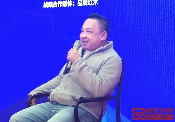 馬來西亞華僑、上海宏大展木業銷售主任馬克伍分享目前的木材供應情況 馬來西亞華僑、上海宏大展木業銷售主任馬克伍分享目前的木材供應情況