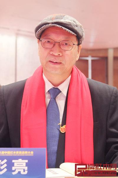 教育部教學(xué)改革示范專業(yè)“家具設(shè)計(jì)與制造”專業(yè)帶頭人彭亮 教育部教學(xué)改革示范專業(yè)“家具設(shè)計(jì)與制造”專業(yè)帶頭人彭亮