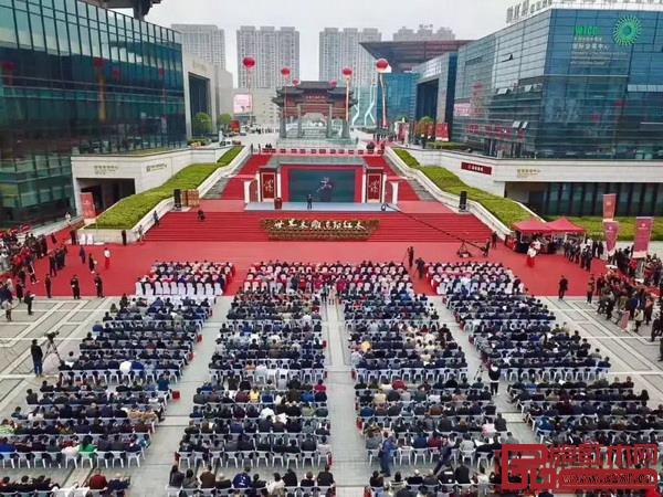 11月15日上午,第十三屆中國(東陽)木雕竹編工藝美術博覽會暨中國(東陽)木雕紅木產業發展大會隆重開幕 11月15日上午,第十三屆中國(東陽)木雕竹編工藝美術博覽會暨中國(東陽)木雕紅木產業發展大會隆重開幕