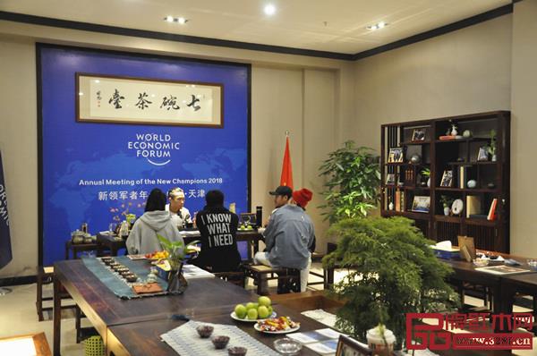 《護苗在行動》電影主創人員在“七碗茶室”討論拍攝計劃? 《護苗在行動》電影主創人員在“七碗茶室”討論拍攝計劃?
