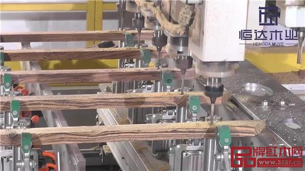 恒達木業:機械化生產 恒達木業:機械化生產