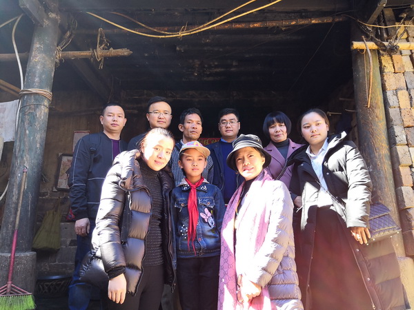 東成文宋“暖冬”愛心公益團為貧困家庭帶去溫暖與關愛 東成文宋“暖冬”愛心公益團為貧困家庭帶去溫暖與關愛