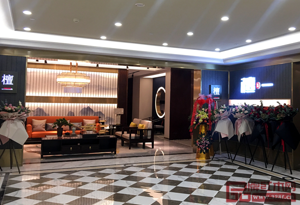 12月30日,雅晟紅木旗下新中式品牌“檀一”南通市百安誼家進口館店隆重開業 12月30日,雅晟紅木旗下新中式品牌“檀一”南通市百安誼家進口館店隆重開業