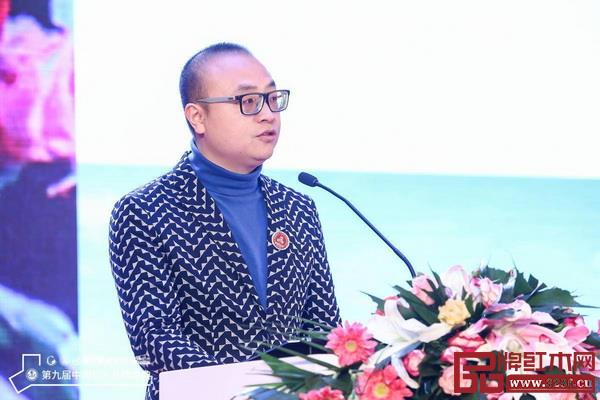 結合經典案例,杜長江為大家做了大家居商業模式的闡述 結合經典案例,杜長江為大家做了大家居商業模式的闡述