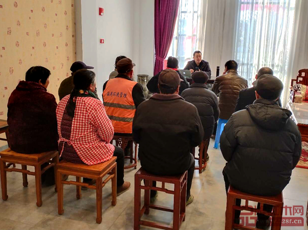 玉石雕刻大師郭建軍現場分享玉石雕刻知識 玉石雕刻大師郭建軍現場分享玉石雕刻知識