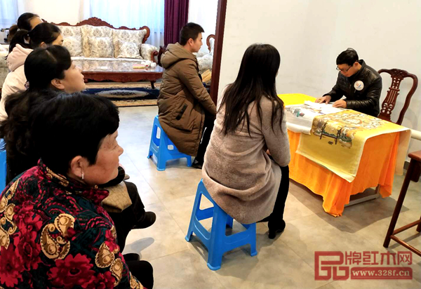 繪畫名師徐海如現場分享繪畫知識 繪畫名師徐海如現場分享繪畫知識