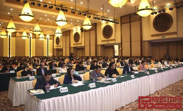 廣東省家具協會第十七屆廣東省家具行業經濟工作會議現場 廣東省家具協會第十七屆廣東省家具行業經濟工作會議現場