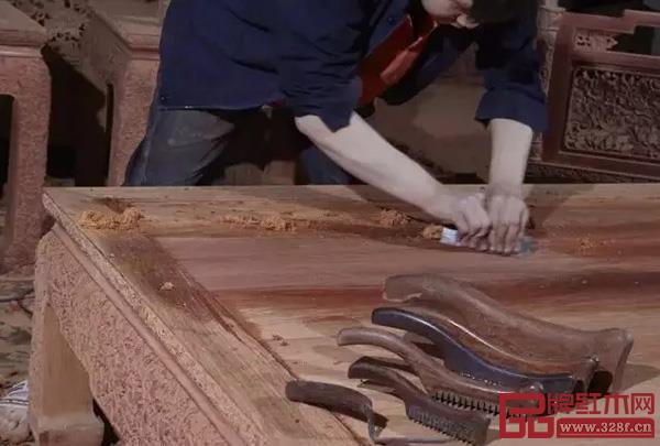 刮磨 刮磨