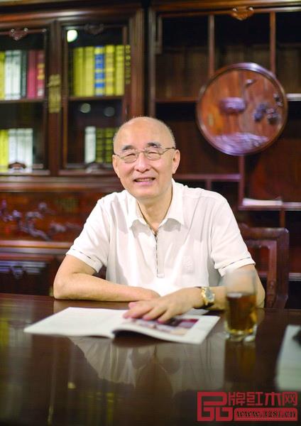 中國傳統工藝大師、深圳泰和園董事長邵湘文 中國傳統工藝大師、深圳泰和園董事長邵湘文