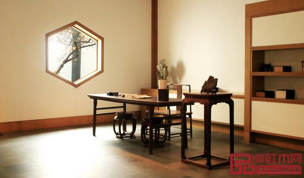 蘇州博物館內(nèi)的書齋長物 蘇州博物館內(nèi)的書齋長物