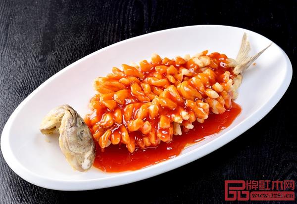 蘇菜中的《松鼠桂魚》，注重鮮活，制作精致