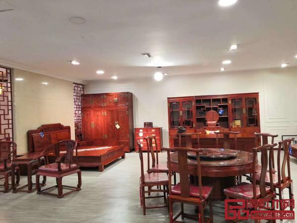 陳王閣紅木展廳內(nèi)景 陳王閣紅木展廳內(nèi)景