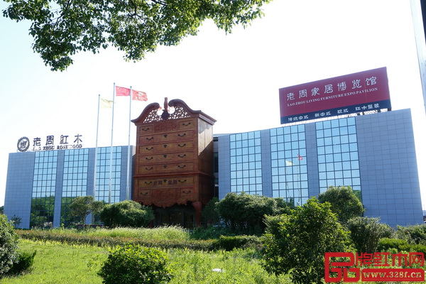 老周家居總部博覽館位于上海市金山區(qū)山陽鎮(zhèn)亭衛(wèi)公路1909號 老周家居總部博覽館位于上海市金山區(qū)山陽鎮(zhèn)亭衛(wèi)公路1909號