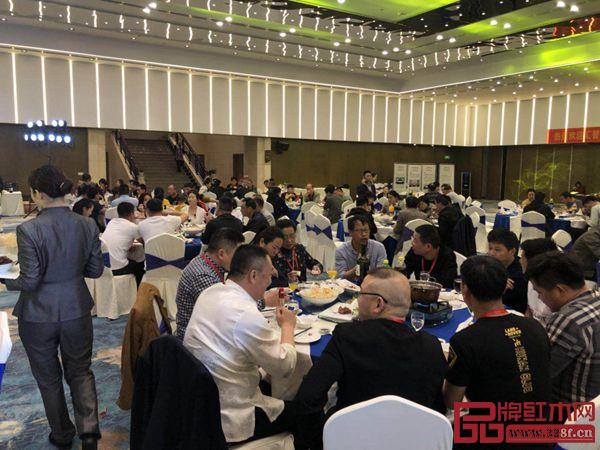 漢府家具將與廣大經銷商攜手并進，共同開創2019新輝煌