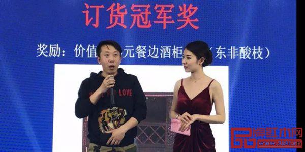 漢府家具現場簽單、簽約一片火爆