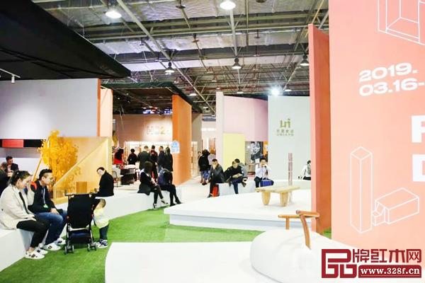 東莞名家具展首次推出“在地設計展”,推動設計與制造的深度融合 東莞名家具展首次推出“在地設計展”,推動設計與制造的深度融合