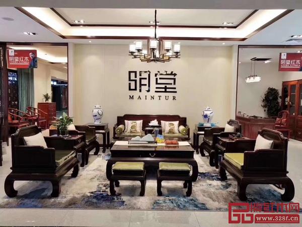 明堂紅木向世界展示中國“智造” 明堂紅木向世界展示中國“智造”