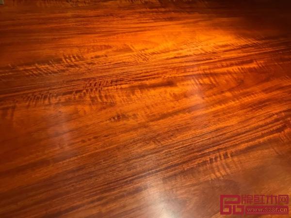 雅宋紅木全系產品均為緬甸花梨 雅宋紅木全系產品均為緬甸花梨