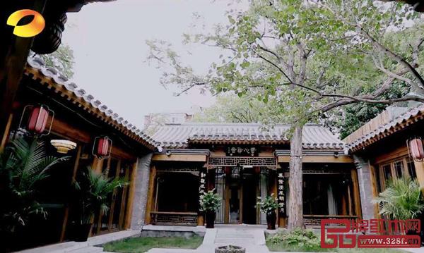 王剛北京的四合院首次曝光,網友直呼是和珅本人了 王剛北京的四合院首次曝光,網友直呼是和珅本人了