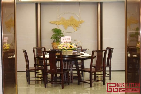 雍博堂紅木旗下黑酸枝新中式品牌——春風羅浮宮旗艦店 雍博堂紅木旗下黑酸枝新中式品牌——春風羅浮宮旗艦店
