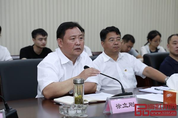 東陽人大常委會副主任徐立剛發言 東陽人大常委會副主任徐立剛發言