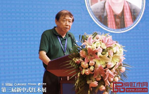 全國工商聯第十一屆執委、全聯民間文物藝術品商會創會會長宋建文指出,第三屆新中式紅木展不僅能引領產業變革,也能為年輕消費群體的生活方式提供一種新思考 全國工商聯第十一屆執委、全聯民間文物藝術品商會創會會長宋建文在第三屆新中式紅木展開幕式指出,本次展會不僅能引領產業變革,也為年輕消費群體的生活方式提供一種新思考 全國工商聯第十一屆執委、全聯民間文物藝術品商會創會會長宋建文指出,第三屆新中式紅木展不僅能引領產業變革,也能為年輕消費群體的生活方式提供一種新思考 全國工商聯第十一屆執委、全聯民間文物藝術品商會創會會長宋建文在第三屆新中式紅木展開幕式指出,本次展會不僅能引領產業變革,也為年輕消費群體的生活方式提供一種新思考