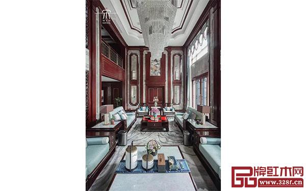 當代中式風格的復式挑高客廳(家具品牌為東成文宋) 當代中式風格的復式挑高客廳(家具品牌為東成文宋)