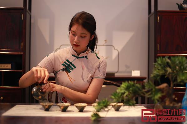 東成文宋致力于打造生活中最美的畫(huà)面 東成文宋致力于打造生活中最美的畫(huà)面