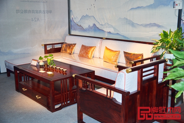 華欽紅木轉(zhuǎn)角沙發(fā)