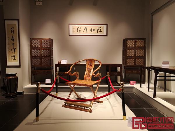 魯班木藝通過展覽館里的經(jīng)典作品,讓世界從明式家具開始“讀懂”中國 魯班木藝通過展覽館里的經(jīng)典作品,讓世界從明式家具開始“讀懂”中國