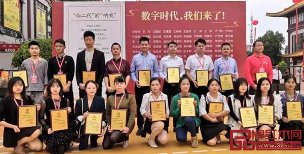 部分代表登上仙游紅博會,在開幕式上為“仙二代”發聲 部分代表登上仙游紅博會,在開幕式上為“仙二代”發聲