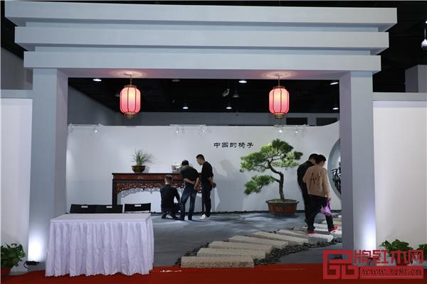“中國的椅子”創新設計大賽精彩亮相.jpg “中國的椅子”創新設計大賽精彩亮相.jpg