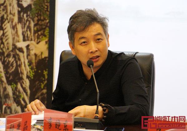 浙江省紅木產業協會會長李曉東致辭 浙江省紅木產業協會會長李曉東致辭