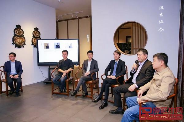 “東西方文化交流與中國古典家具”主題講座嘉賓合影 “東西方文化交流與中國古典家具”主題講座嘉賓合影