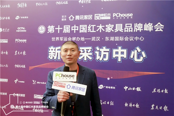 古森紅木董事長吳飛陽接受騰訊家居、太平洋家居、品牌紅木網采訪.jpg 古森紅木董事長吳飛陽接受騰訊家居、太平洋家居、品牌紅木網采訪.jpg