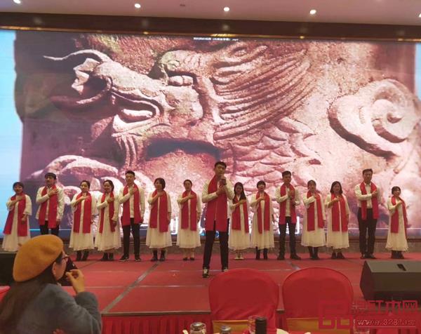 雅典紅木員工精心準(zhǔn)備的部分節(jié)目表演