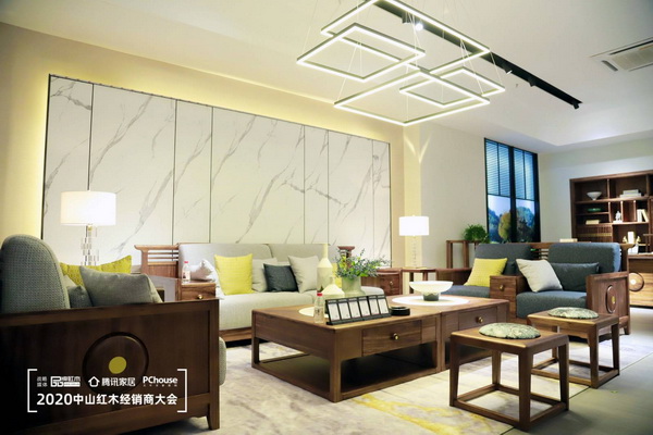 行草全系列旗艦店盛大開業(yè)，強勢入駐中山紅博城