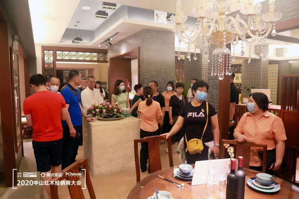 經銷商走訪新中式倡導品牌紅古軒 經銷商走訪新中式倡導品牌紅古軒