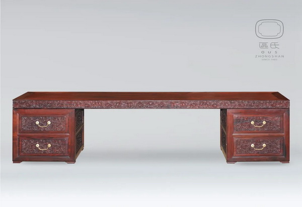 區(qū)氏家具 雕四季花電視柜 酸枝 長:240cm 寬:50cm 高:51cm A Suanzhi Concave Waist Dragon table 區(qū)氏家具 雕四季花電視柜 酸枝 長:240cm 寬:50cm 高:51cm A Suanzhi Concave Waist Dragon table