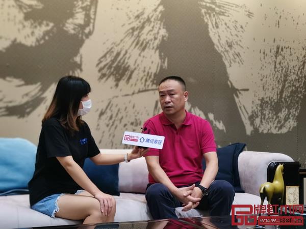 恒達木業董事長陳國良接受騰訊家居紅木頻道專訪