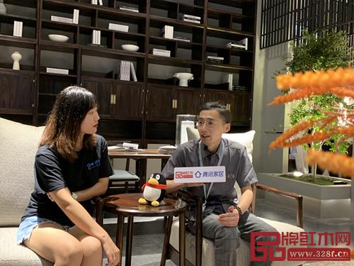 “拾貳空間”品牌創始人金如箭接受騰訊家居采訪 “拾貳空間”品牌創始人金如箭接受騰訊家居采訪