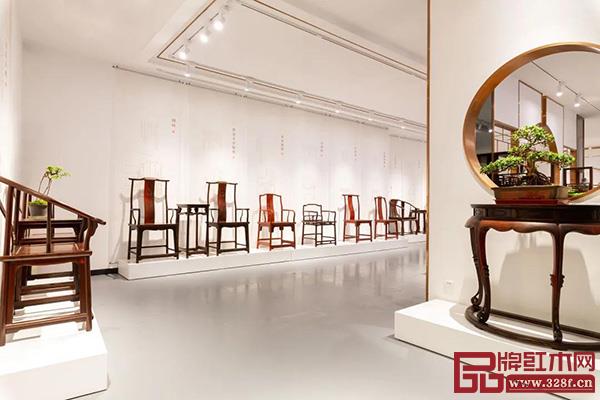 永華家具中式生活美學館推出“坐望天地”中國古典椅凳精品展 永華家具中式生活美學館推出“坐望天地”中國古典椅凳精品展